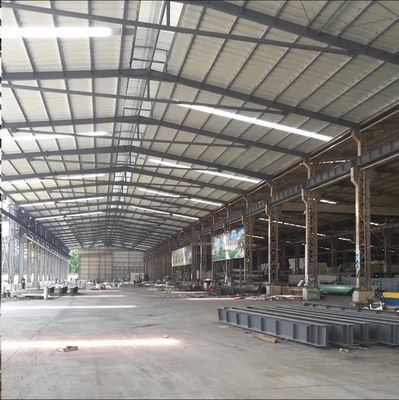 Q235B Q355B ग्रेड के लिए पूर्वनिर्मित सैंडविच पैनल गोदाम