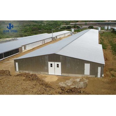 कस्टम रंग इस्पात ग्रेड पूर्वनिर्मित आर्थिक प्रयोजनों के लिए चिकन फार्म भवन