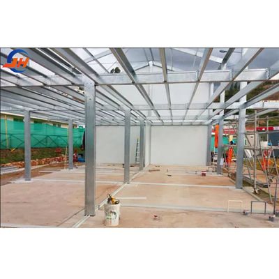 Q235/Q345 कम कार्बन स्टील पोल्ट्री फार्म बिल्डिंग के लिए गाय बकरी घोड़ा मैदान मवेशी भेड़