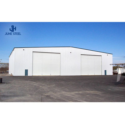 पोर्टेबल मेटल स्टील स्ट्रक्चर कार गैरेज बिल्डिंग With Doors And Solid H Shape Steel Beam